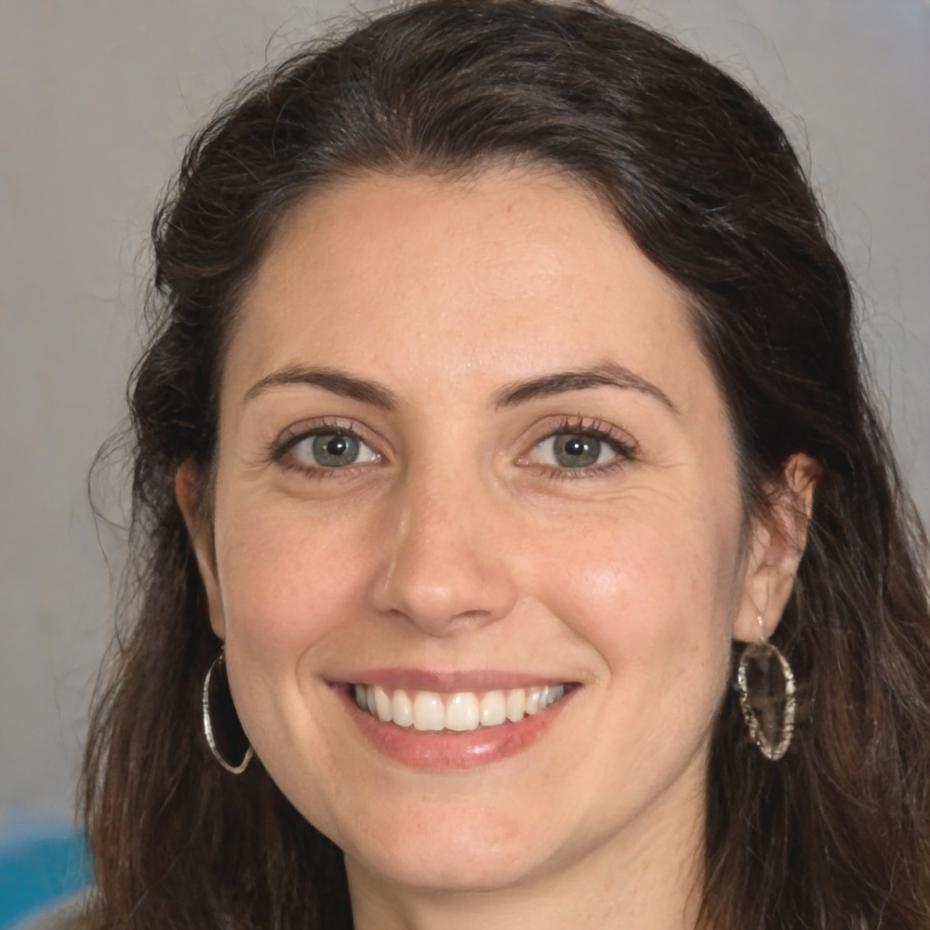 Sophie Martineau, Conseillère financière senior